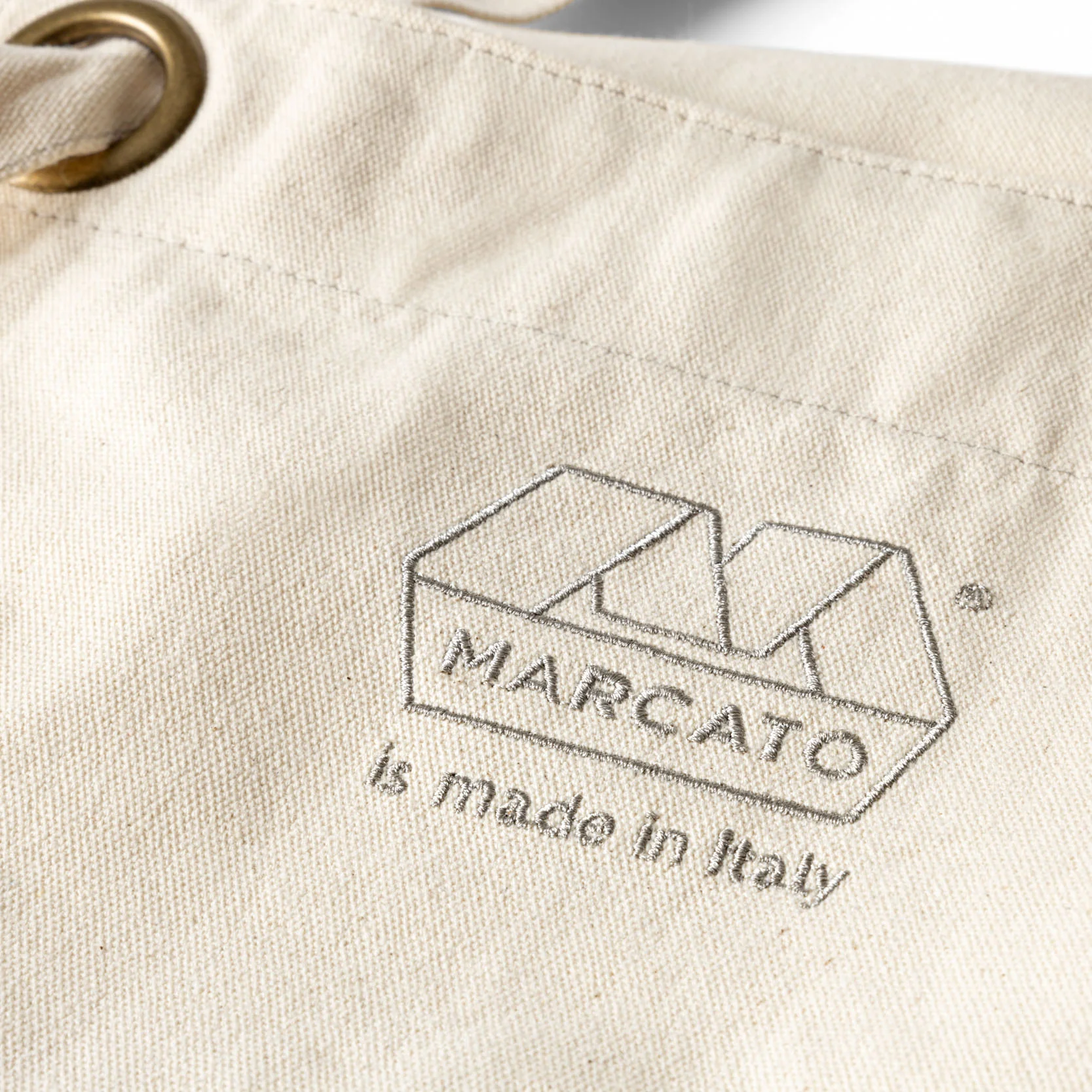 Apron - Image 4