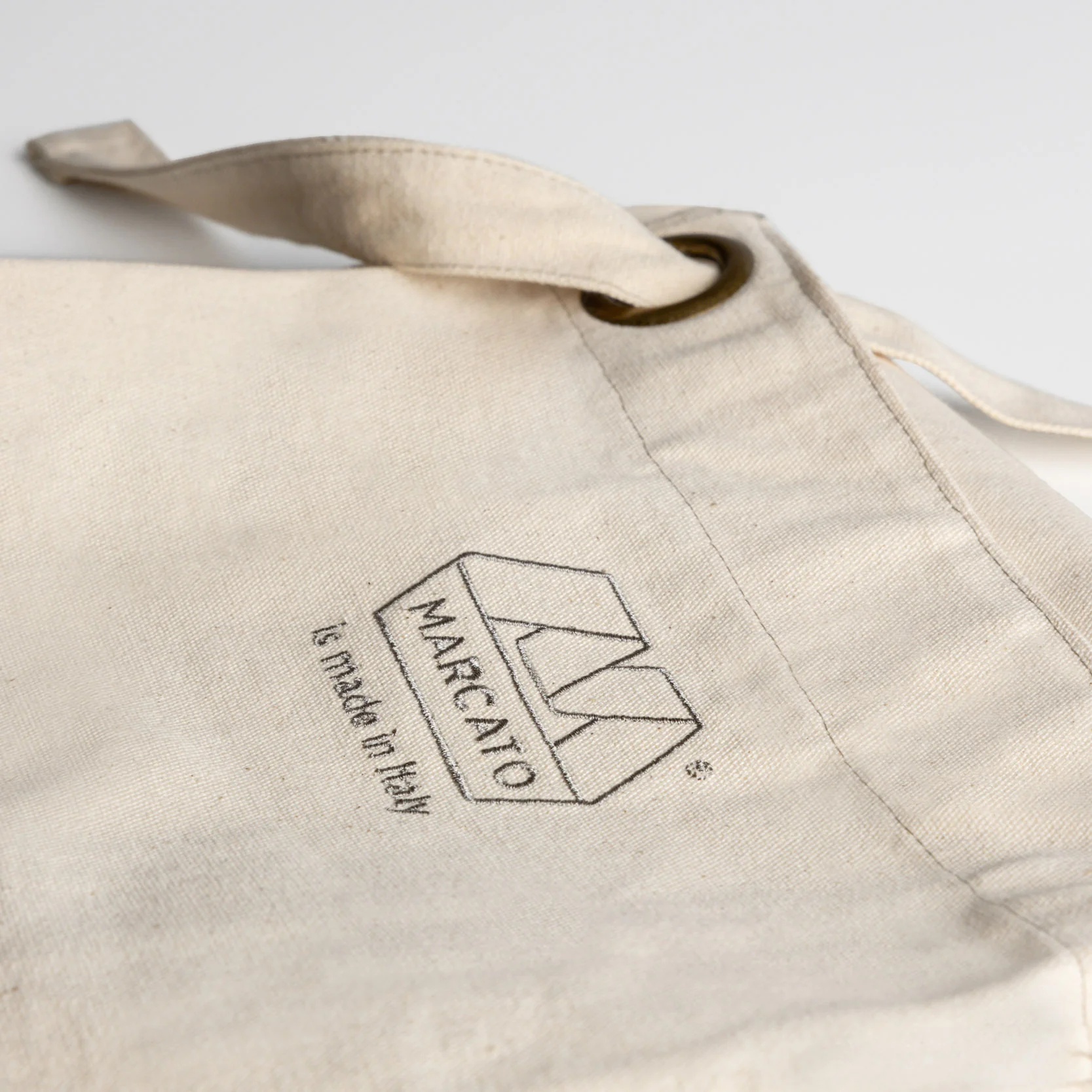 Apron - Image 5
